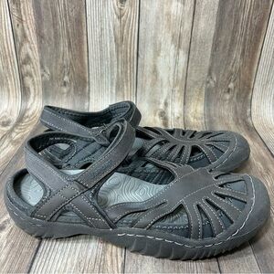 J Sport by Jambu Women’s Size 7M Poppy Grey Hook and Loop Adjustable Sandals